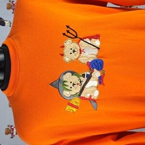 Vintage Halloween embroidered witch & devil kid bears orange XL sweatshirt
